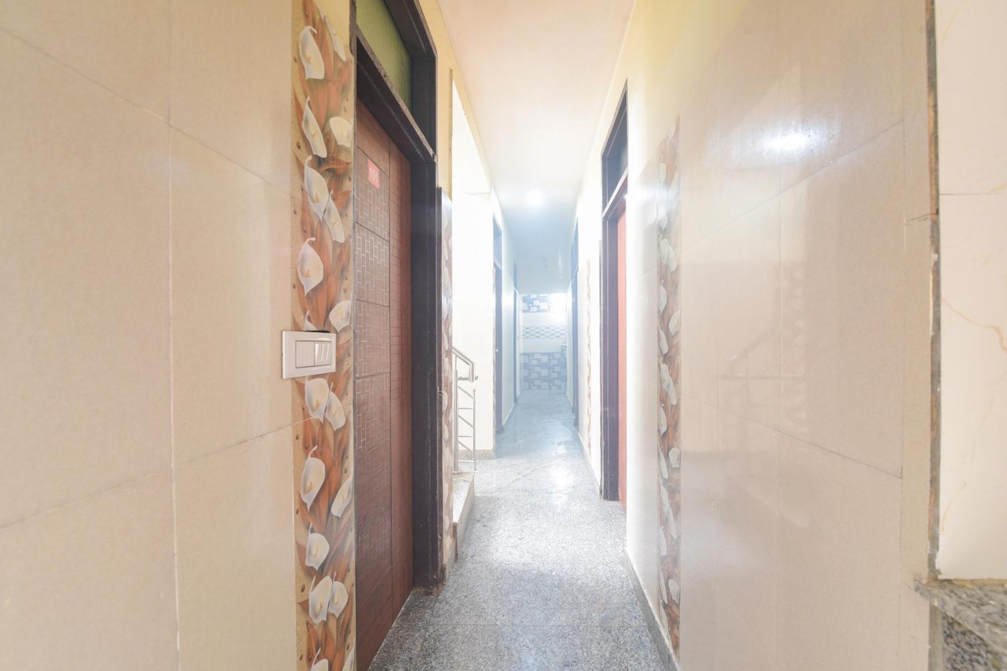 Spot On Sangam Palace New Delhi Extérieur photo